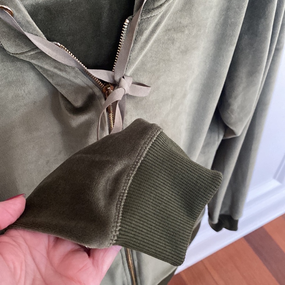 White Mark 2 Piece Womens Plush Green Zip Tracksuit Sz L Velour Soft LIKE NEW - Picture 6 of 17